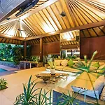 Villa Besok