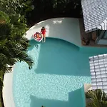 Cocowhite Villa