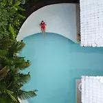 Cocowhite Villa