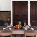 Villa Rua - Stylish Luxury, Tranquil Location In Legian, Walk To Beach