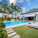 Villa Kalamansi Seminyak