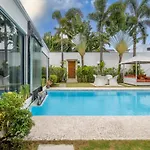 Villa Kalamansi Seminyak