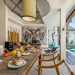 Villa Safari
