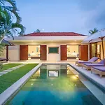 Villa Bugis Kayu Aya Seminyak