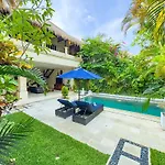 Villa Bugis Kayu Aya Seminyak