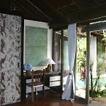 Phinisi Villas - Seminyak Beach