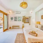Villa Indigo - 5-Bdr With Huge Pool And Garden