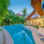 Villa Indigo - 5-Bdr With Huge Pool And Garden