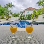 Very Spacious 4 Bedroom Villa Seminyak Near Beach