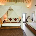 Villa Suara Ocean - A Cozy 3 Bedrooms Villa With Pool