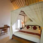 Villa Suara Ocean - A Cozy 3 Bedrooms Villa With Pool