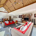 Villa Jaclan Managed By Villa Bugis