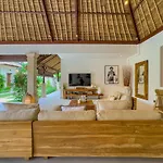 Villa Olive Managed By Villa Bugis