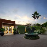 The Claremont Luxury Villas