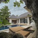 Kaimana Villa - 2Br In Seminyak Walk To Beach