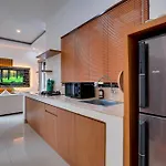 Villa Boswellia Seminyak Near Double Six Beach