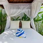 Heart Of Seminyak, 2Br, Sleeps 4, Walk To Bintang