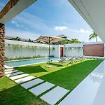 Villa Kamawis Seminyak