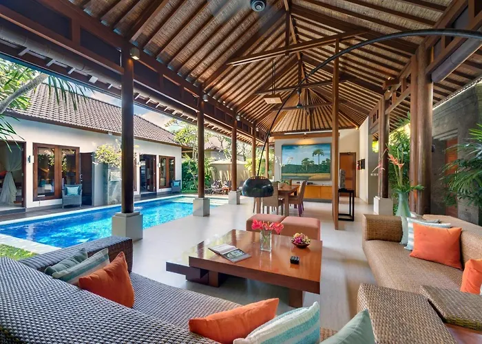 Lakshmi Luxury Villas, Walk To The Beach And Seminyak Shopping