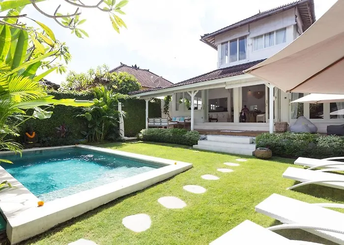 Bear Cottage 4 Bedroom Luxury Villa - Petitenget, Seminyak