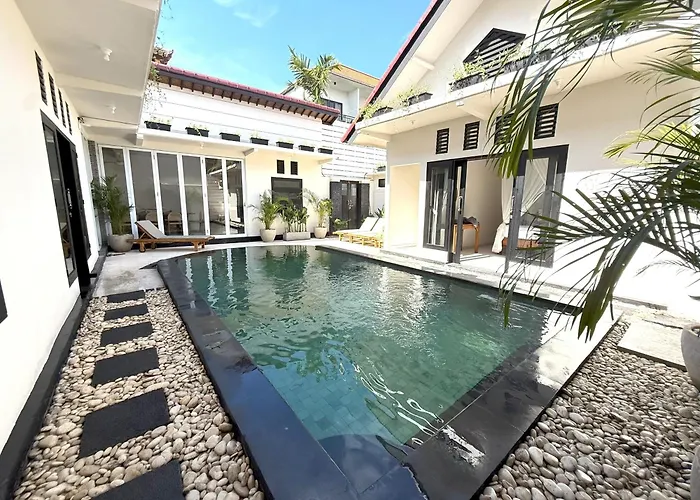 Villa Kas Legian Seminyak - 6 Bedroom Villa
