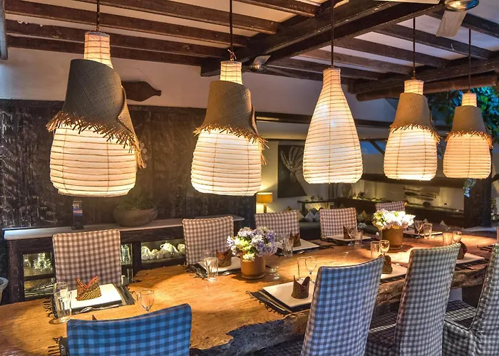 Phinisi Villas - Seminyak Beach