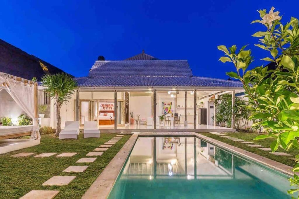 Alegria Villa