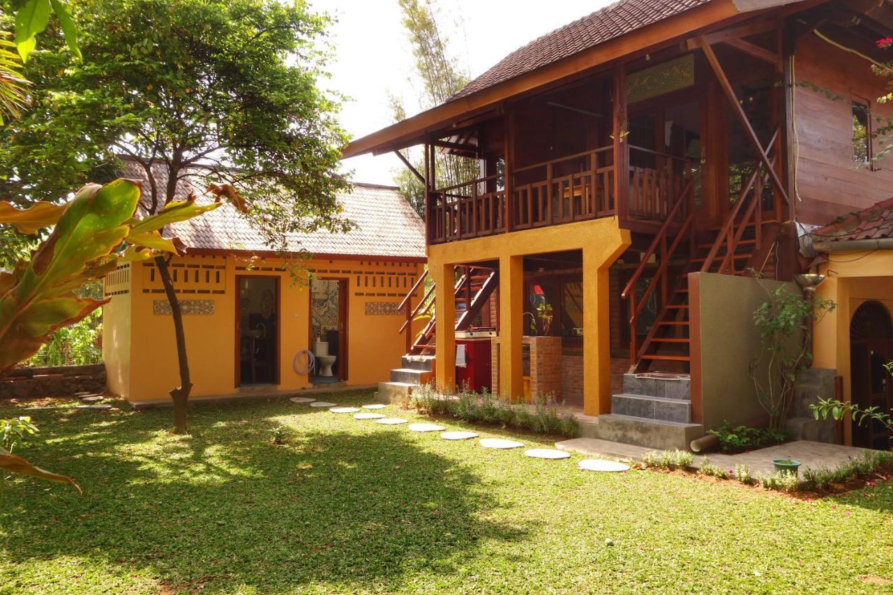 Petit Tree Bed & Breakfast Seminyak (Bali)
