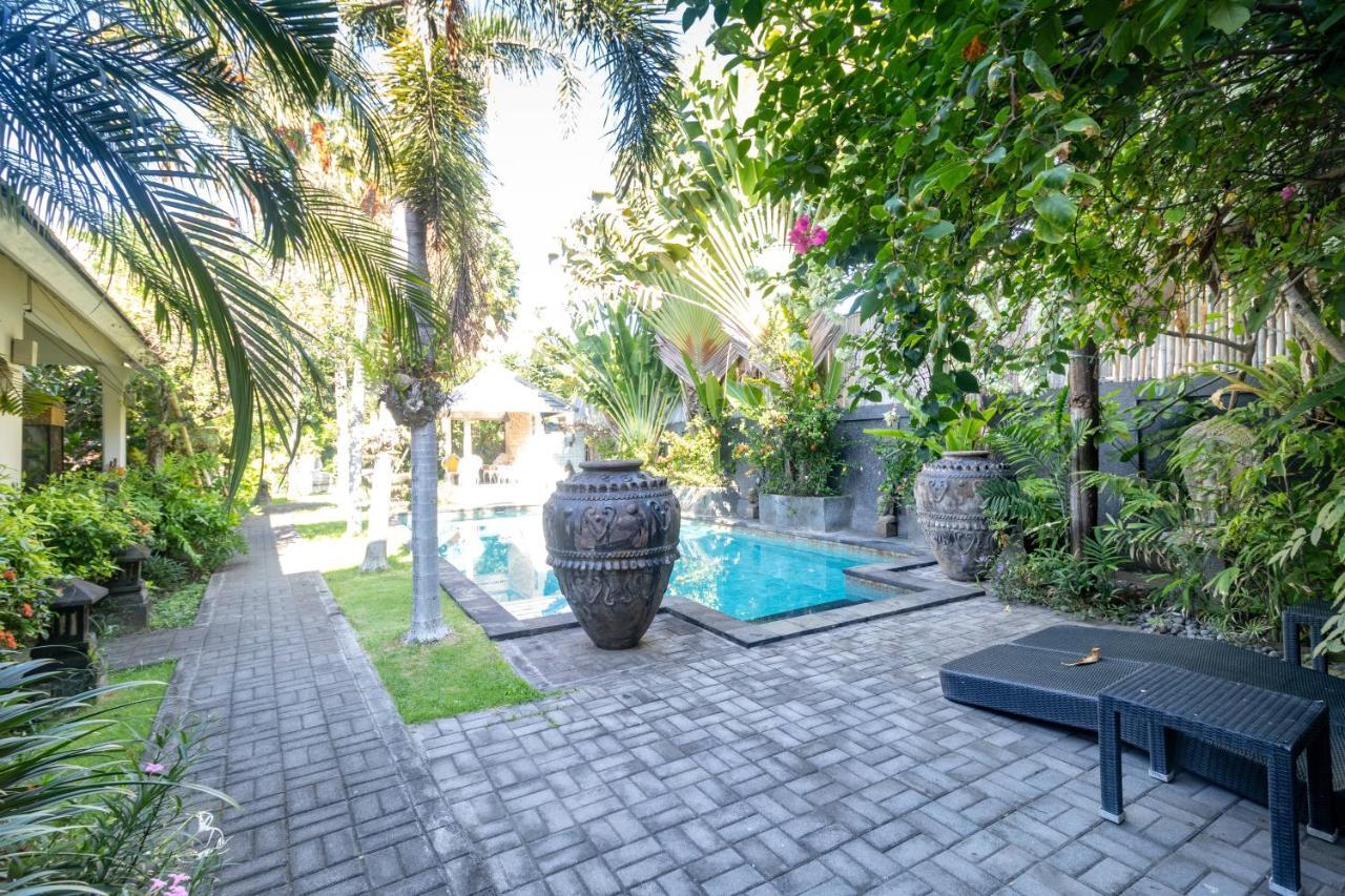 Mari Camplung Tanduk Seminyak (Bali)