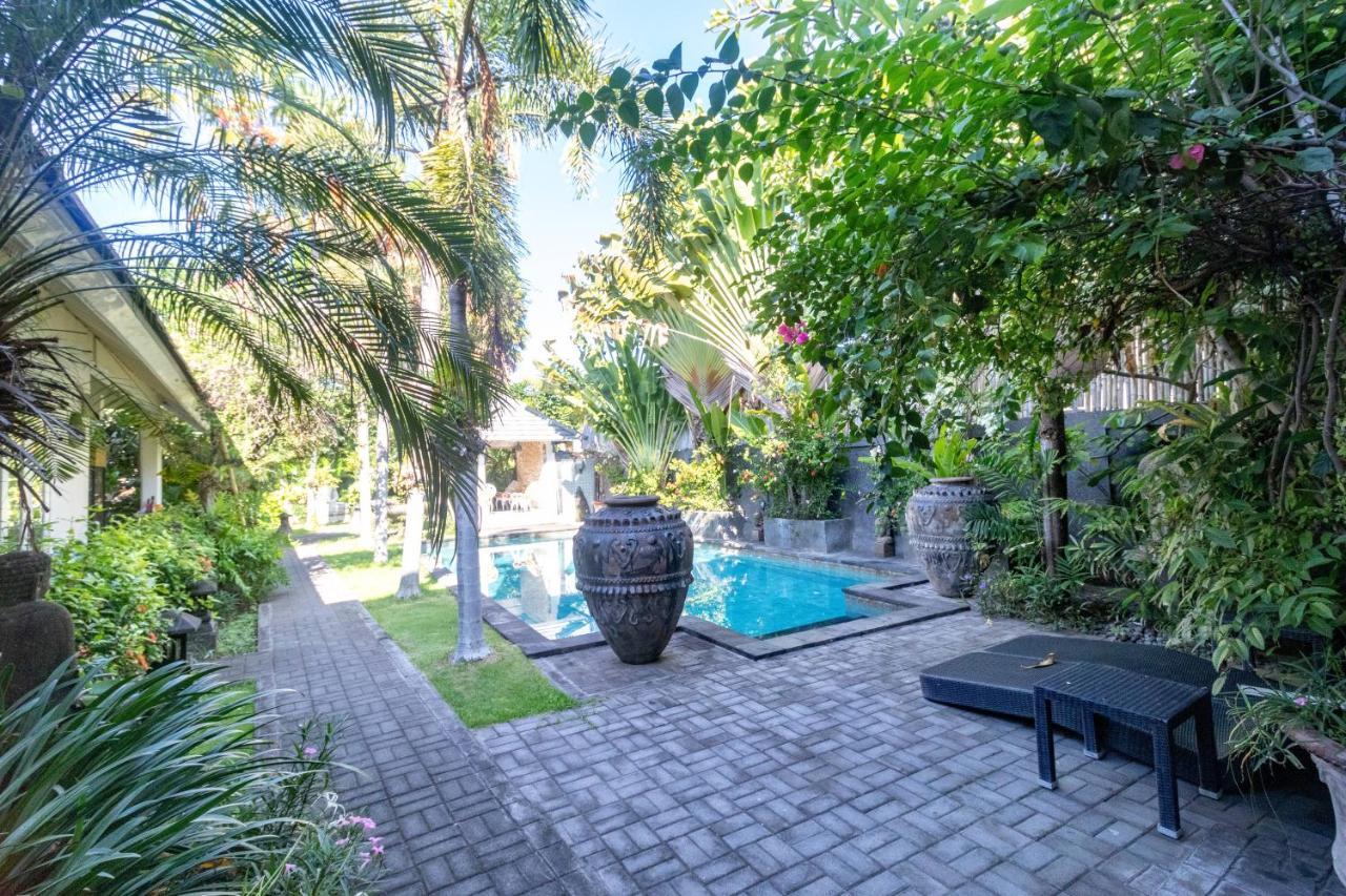 Mari Camplung Tanduk * Seminyak (Bali)