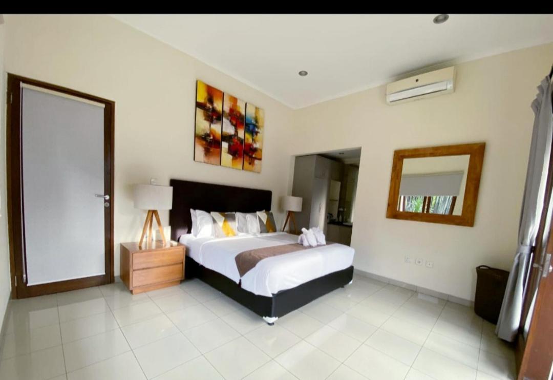 Akmali - 3 Bedrooms Vila