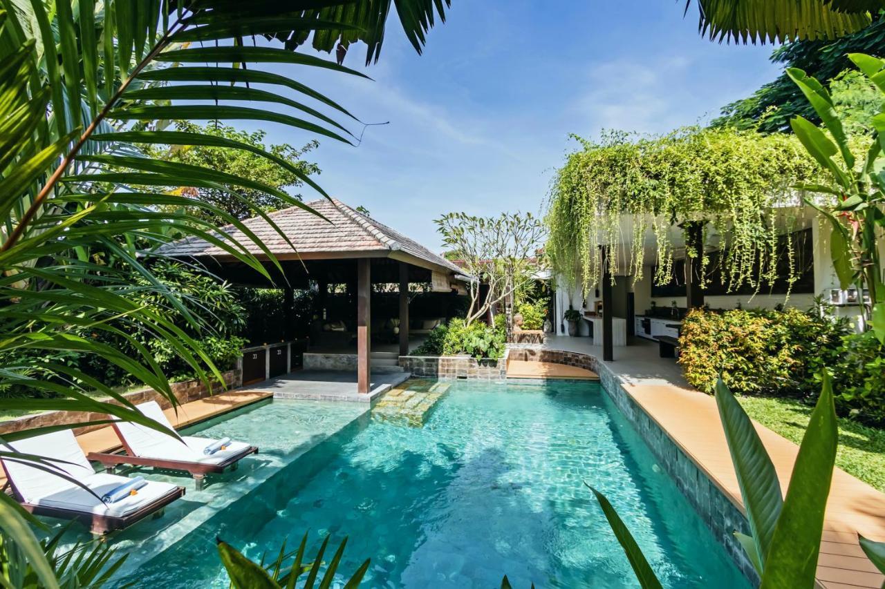 Besok Villa Seminyak (Bali)