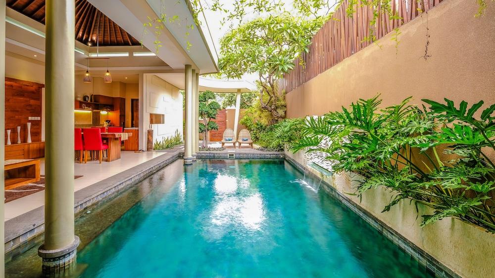 Villa The Kasih & *