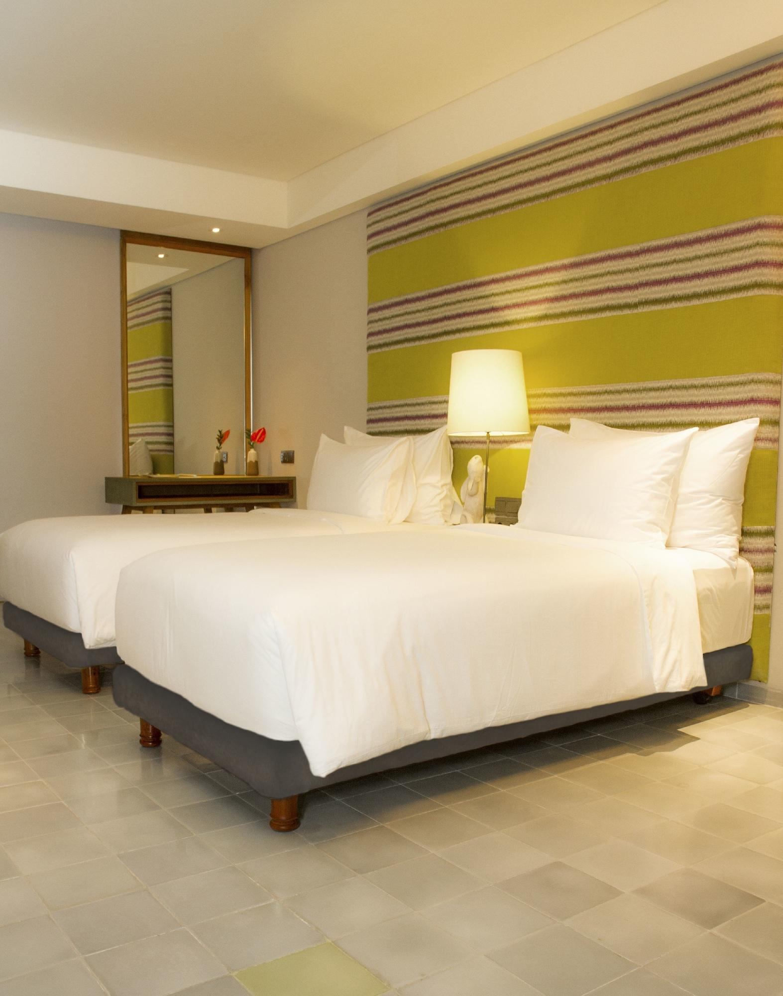 Hotel Tijili Hotel Seminyak 4*