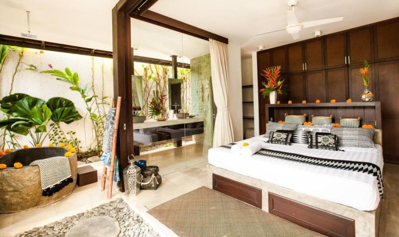 Besok * Seminyak (Bali)