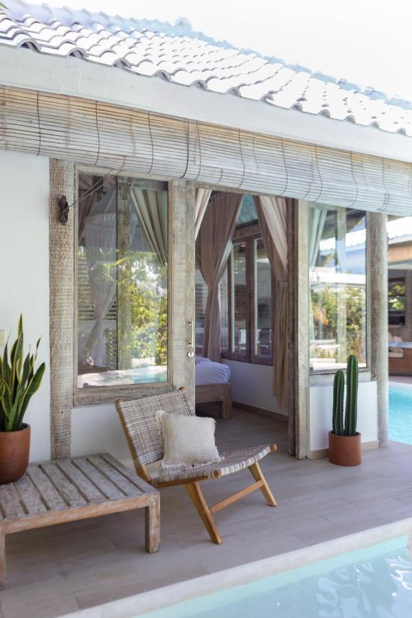 Cocowhite Villa