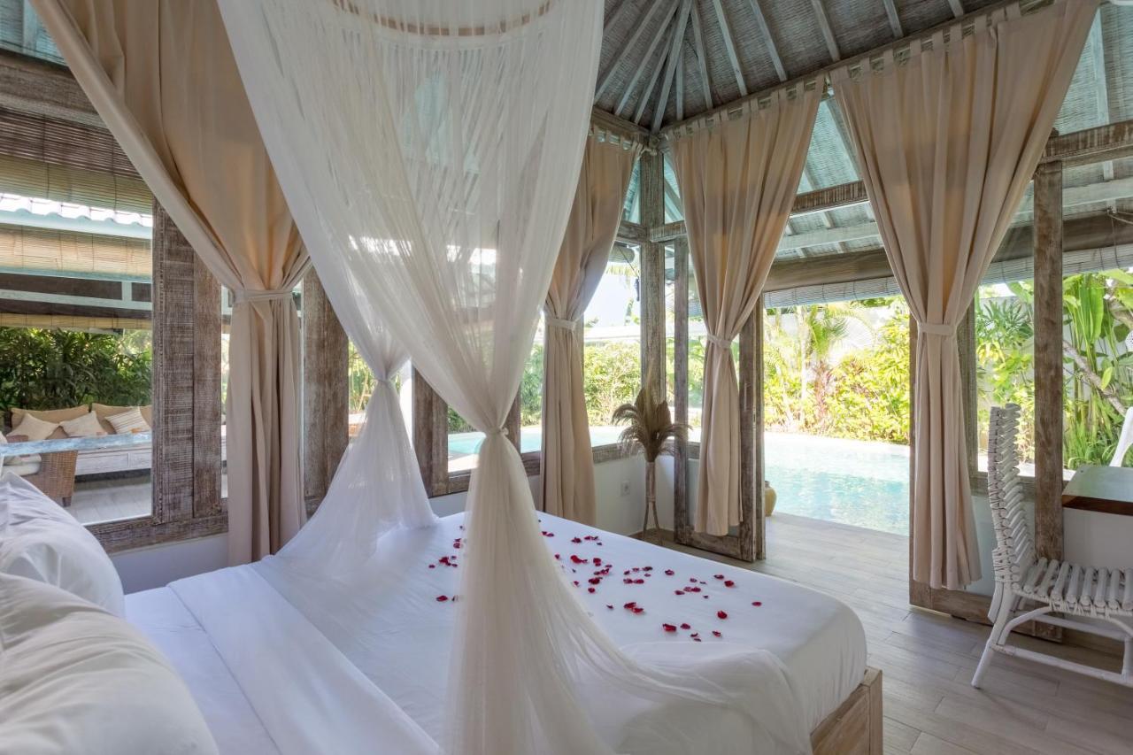 Cocowhite Villa *