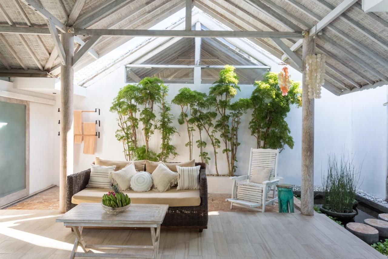 Cocowhite Villa