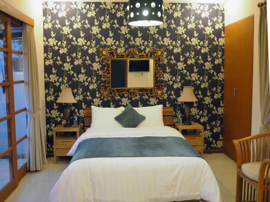 Sonti Villa *