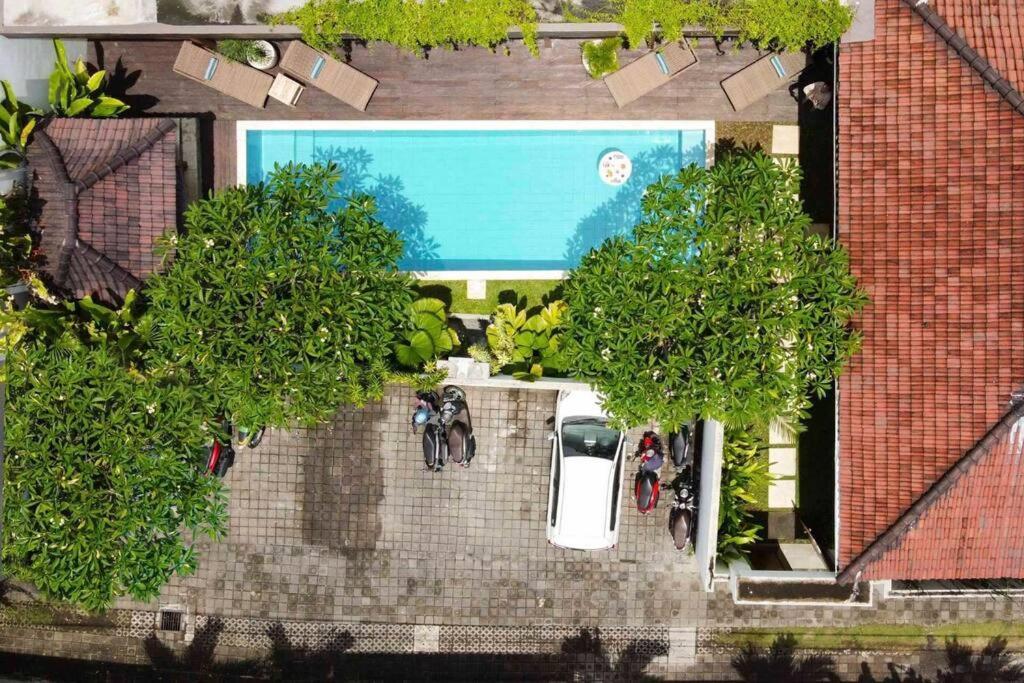 Villa Elvano In Heart Of And Near Seminyak (Bali)