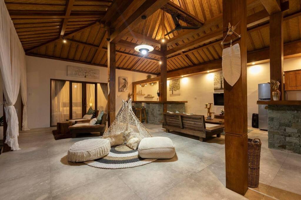 Elvano In Heart Of And Near * Seminyak (Bali)