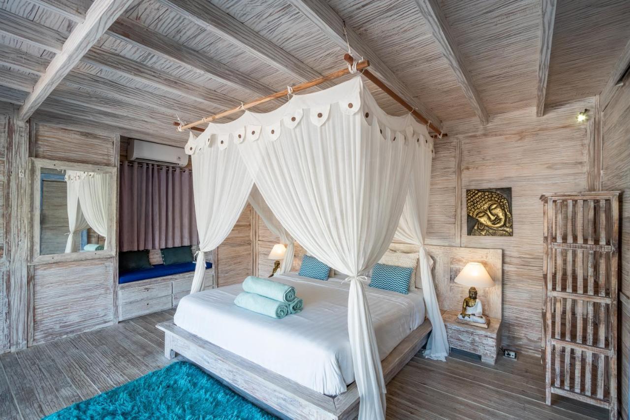 Beach Hut Aparthotel *