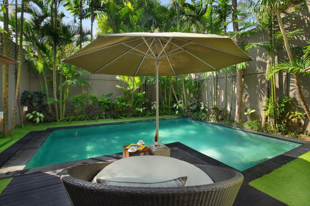Big Private 7 Bed, 7 Bath, Goldflower With 2x Pool, 2x Lounge, Best Location *