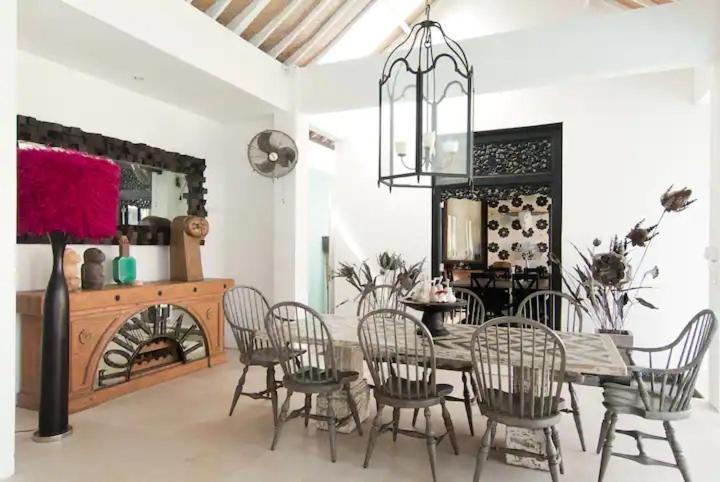 6 Bedrooms Seminyak (Bali)