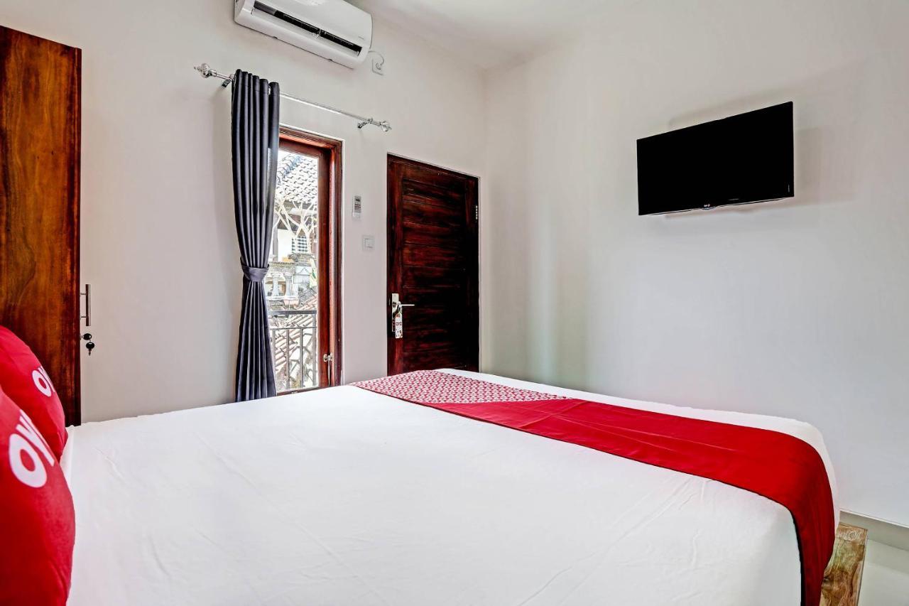 Oyo 91080 Kubu D&d Hotel