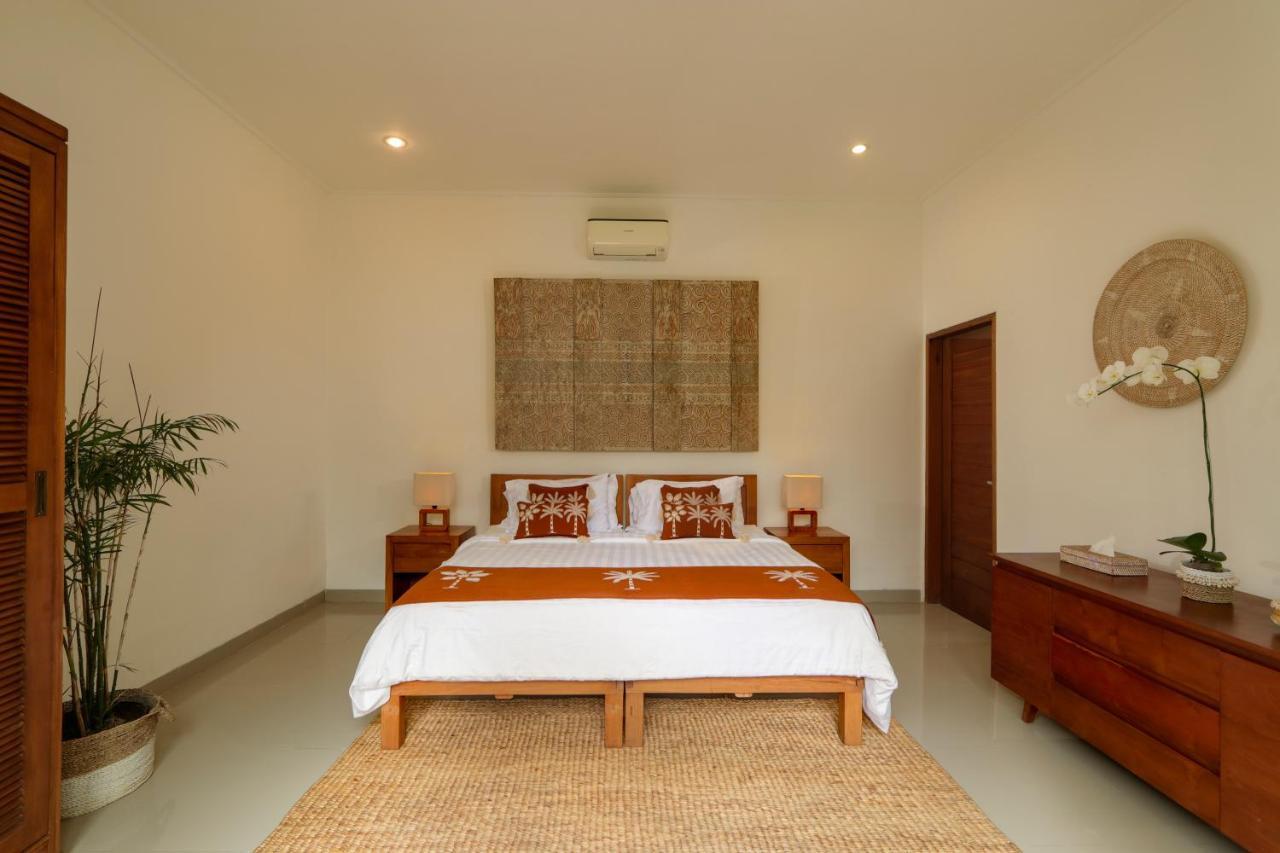 3bdr Batu Belig, 5mins To Beach Villa
