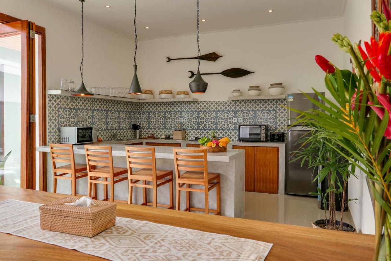 3bdr Batu Belig, 5mins To Beach Villa Seminyak (Bali)