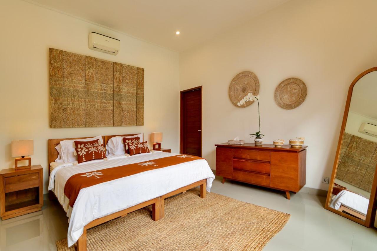 3bdr Batu Belig, 5mins To Beach * Seminyak (Bali)