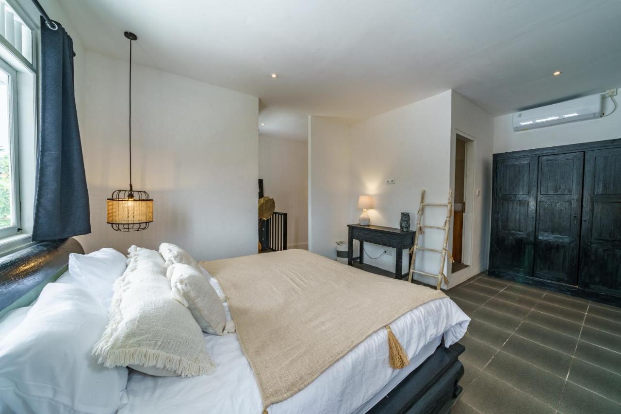 Mana 888 - Cozy Tropical 4br In Seminyak! *