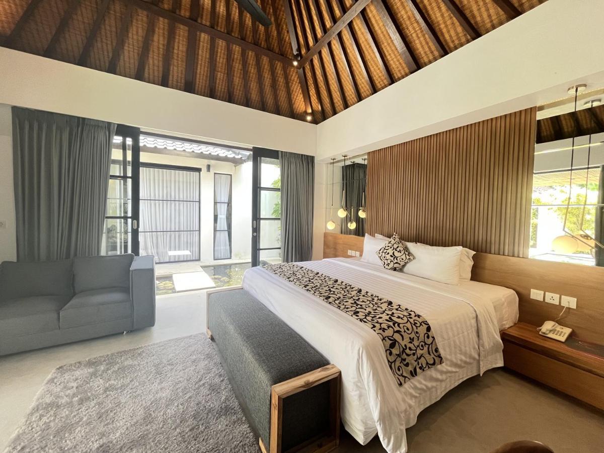 Khách sạn The Kon's Bali Seminyak (Bali)